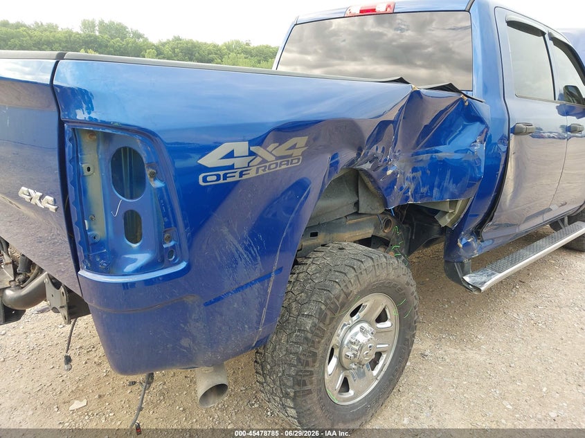 2018 Ram 2500 VIN 3C6UR5CL0JG172768 IAAI salvage auction — REAR END, Salvage (Ohio), sold $11,400 on 2026-07-29 (photo 6)