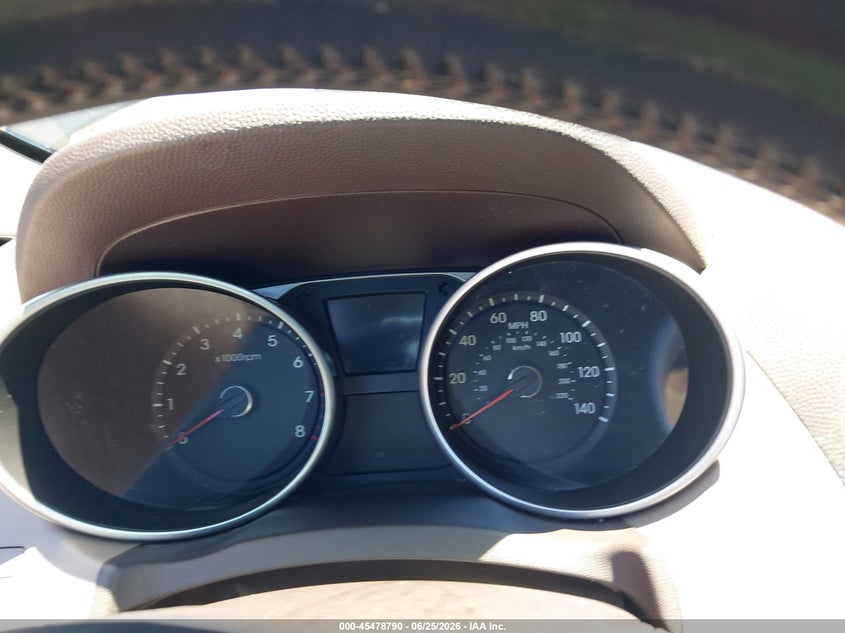 2014 Hyundai Tucson VIN KM8JUCAG2EU940737 IAAI salvage auction — THEFT, Salvage Title, sold $125 on 2026-07-29 (photo 7)