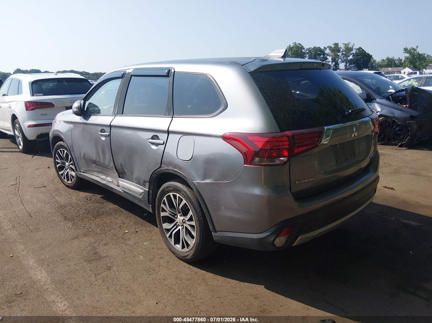 2018 Mitsubishi Outlander VIN JA4AZ3A39JZ040038 IAAI salvage auction — LEFT SIDE, Salvage (New Jersey), sold $2,250 on 2026-07-30 (photo 3)