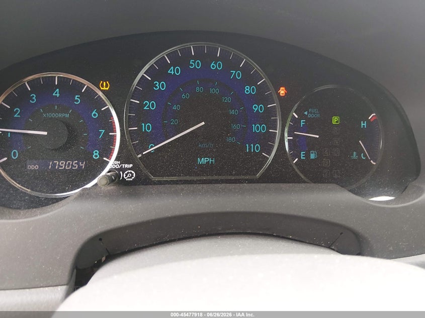 2010 Toyota Sienna VIN 5TDYK4CC1AS304138 IAAI salvage auction — NORMAL WEAR, Clear-Endorsement (Wisconsin), sold $1,050 on 2026-07-22 (photo 7)