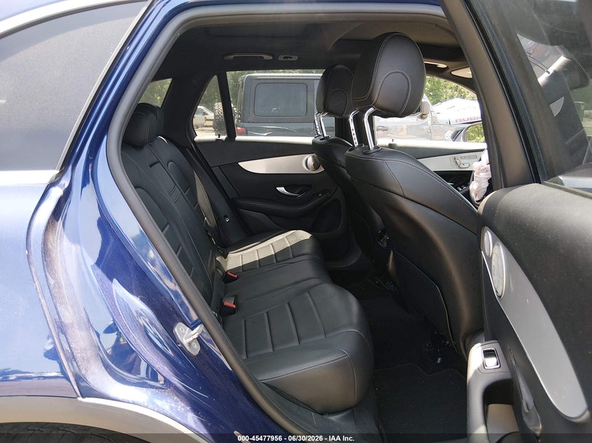 2017 Mercedes-benz Glc VIN WDC0G4KB2HF242843 IAAI salvage auction — FRONT END, Salvage - Greater Than 75% (Maryland), sold $4,500 on 2026-08-26 (photo 8)