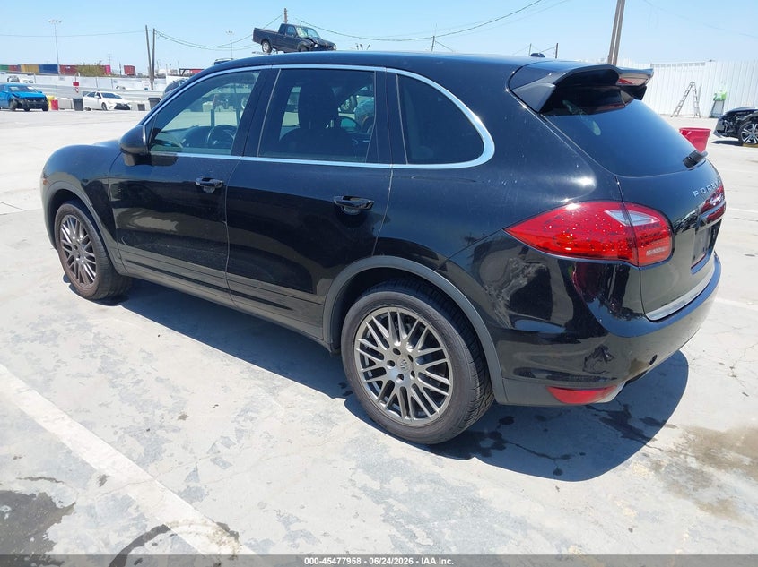 2013 Porsche Cayenne VIN WP1AB2A2XDLA85863 IAAI salvage auction — NORMAL WEAR, Clear - Dealer Only (California), sold $2,100 on 2026-07-29 (photo 3)