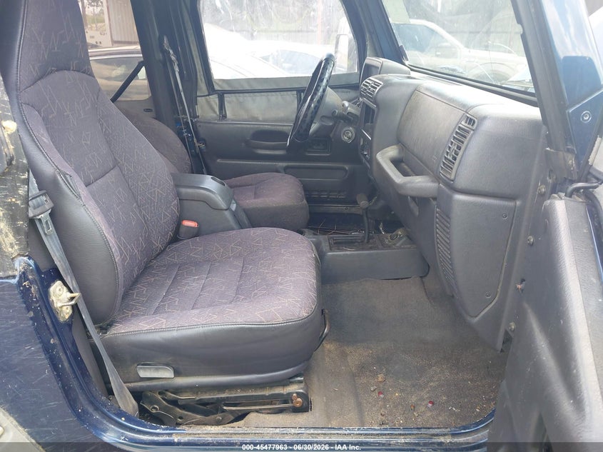 2002 Jeep Wrangler / VIN 1J4FA49S62P735914 IAAI salvage auction — RIGHT FRONT, Salvage (Mississippi), sold $1,400 on 2026-07-26 (photo 5)