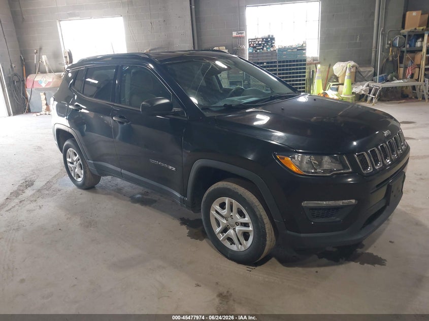 2018 Jeep Compass VIN 3C4NJDABXJT392242 — IAAI salvage auction photo