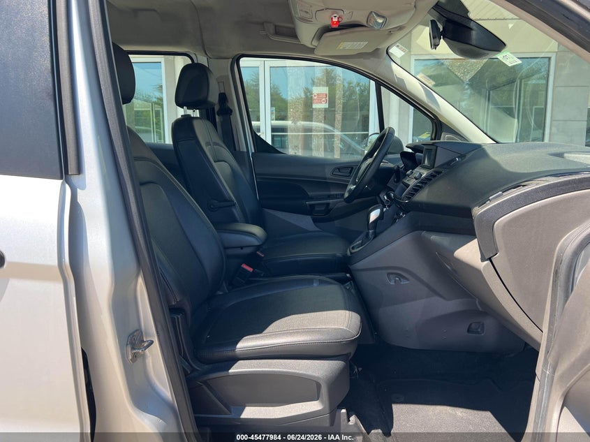 2019 Ford Transit connect VIN NM0GS9E26K1415471 IAAI salvage auction — NORMAL WEAR, Clear (Massachusetts), sold $6,375 on 2026-07-29 (photo 5)