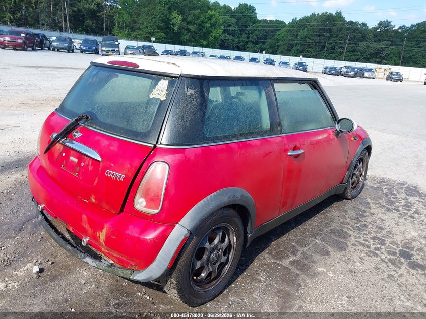 2005 Mini Cooper VIN WMWRC33585TJ72223 IAAI salvage auction — NORMAL WEAR, Repossession Paperwork (Georgia), sold $275 on 2026-08-19 (photo 4)