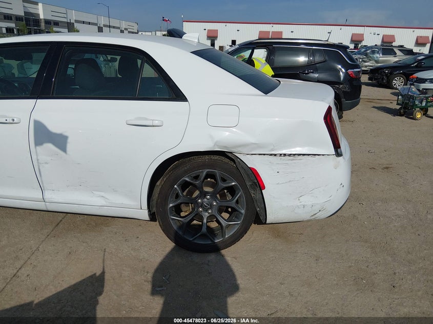 2019 Chrysler 300 VIN 2C3CCAAG5KH602076 IAAI salvage auction — LEFT REAR, Original (Texas), sold $4,500 on 2026-07-30 (photo 6)