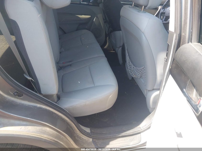 2013 Kia Sorento VIN 5XYKT3A62DG341484 IAAI salvage auction — SIDE, Salvage Title, sold $975 on 2026-07-28 (photo 8)