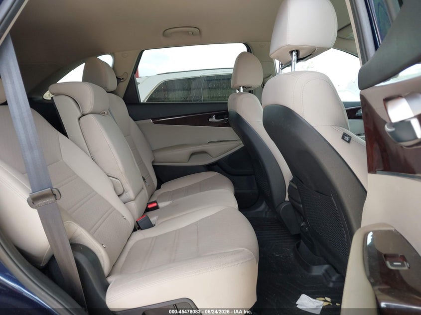 2018 Kia Sorento VIN 5XYPG4A39JG370353 IAAI salvage auction — RIGHT FRONT, Salvage Title, sold $2,050 on 2026-07-21 (photo 8)