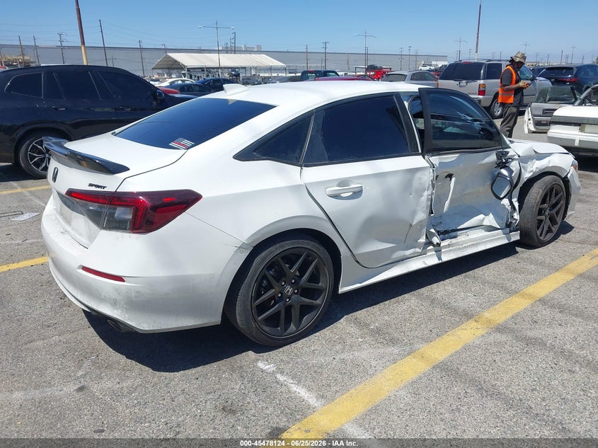 2025 Honda Civic VIN 2HGFE2F58SH540240 IAAI salvage auction — SIDE, Salvage (California), sold $7,250 on 2026-08-25 (photo 4)