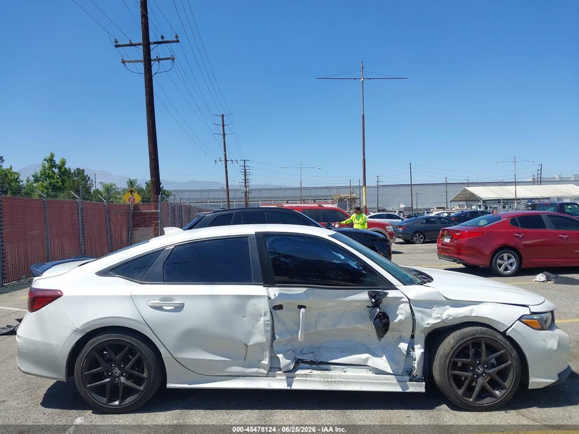 2025 Honda Civic VIN 2HGFE2F58SH540240 IAAI salvage auction — SIDE, Salvage (California), sold $7,250 on 2026-08-25 (photo 6)
