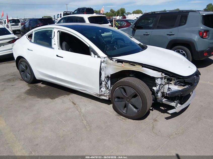 2019 Tesla Model 3 VIN 5YJ3E1EA0KF309686 IAAI salvage auction — FRONT & REAR, Salvage (Utah), sold $4,550 on 2026-07-30 (photo 1)