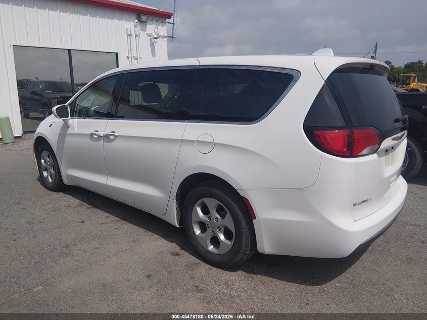 2017 Chrysler Pacifica VIN 2C4RC1H78HR765092 IAAI salvage auction — NORMAL WEAR, Sf97 (Washington), sold $15,350 on 2026-09-03 (photo 3)