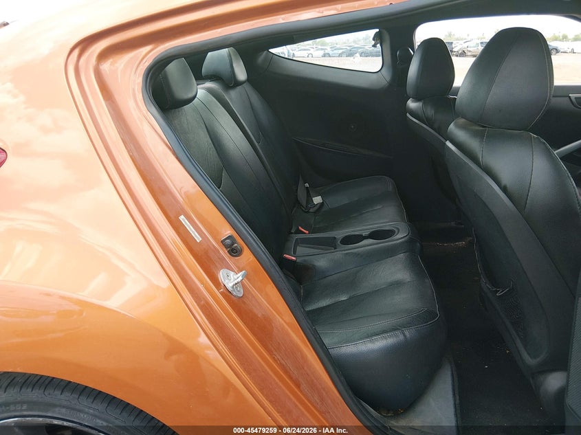 2015 Hyundai Veloster VIN KMHTC6AE1FU218978 IAAI salvage auction — NORMAL WEAR, Clear-Dealer Only (Arizona), sold $725 on 2026-07-28 (photo 8)