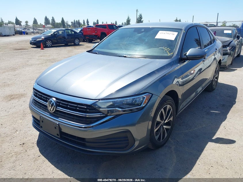 2024 Volkswagen Jetta VIN 3VW5M7BU1RM082069 IAAI salvage auction — REAR END, Salvage Title, sold $5,300 on 2026-07-22 (photo 2)