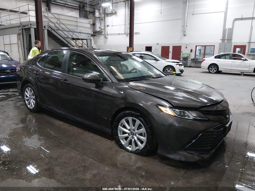 2018 Toyota Camry VIN JTNB11HK1J3046496 IAAI salvage auction — RIGHT FRONT, Salvage (Idaho), sold $4,050 on 2026-07-24 (photo 1)