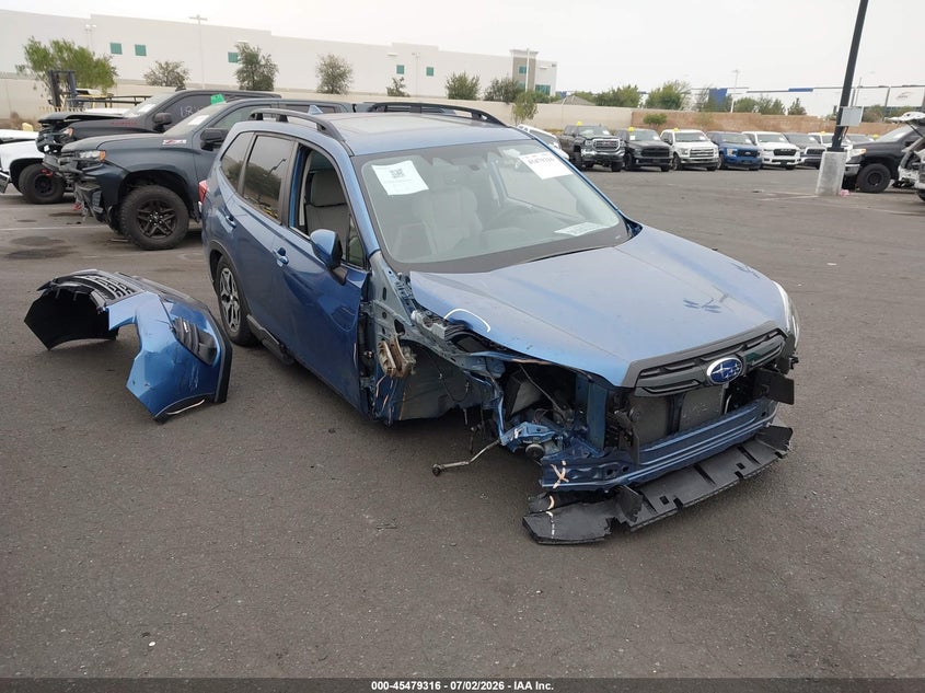 2022 Subaru Forester VIN JF2SKAEC8NH514216 IAAI salvage auction — RIGHT FRONT, Salvage Certificate (California), sold $3,750 on 2026-07-10 (photo 1)
