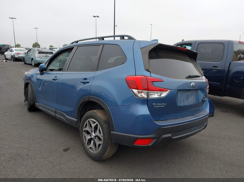 2022 Subaru Forester VIN JF2SKAEC8NH514216 IAAI salvage auction — RIGHT FRONT, Salvage Certificate (California), sold $3,750 on 2026-07-10 (photo 3)