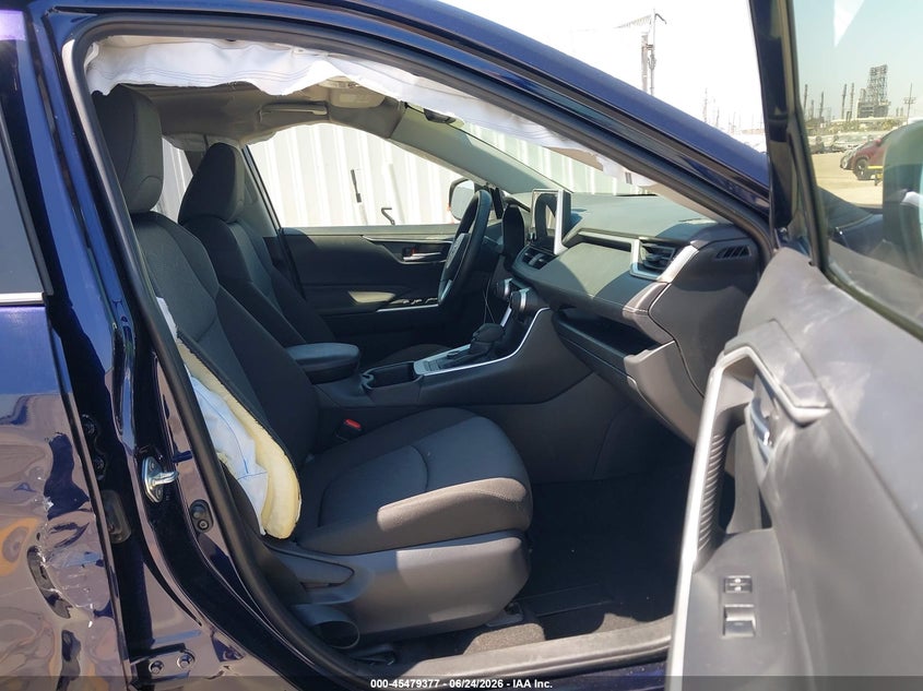 2025 Toyota VIN JTMRWRFV9SD303299 IAAI salvage auction — RIGHT SIDE, Salvage Title, sold $13,600 on 2026-07-29 (photo 5)