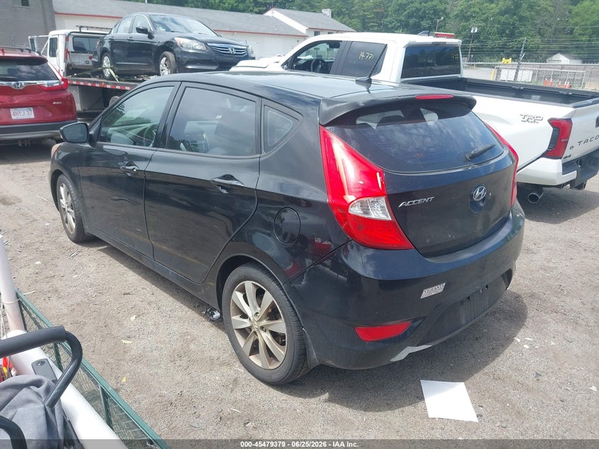 2013 Hyundai Accent VIN KMHCU5AE4DU090692 IAAI salvage auction — RIGHT SIDE, Clear (Massachusetts), sold $400 on 2026-07-17 (photo 3)