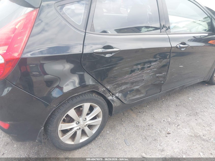 2013 Hyundai Accent VIN KMHCU5AE4DU090692 IAAI salvage auction — RIGHT SIDE, Clear (Massachusetts), sold $400 on 2026-07-17 (photo 6)