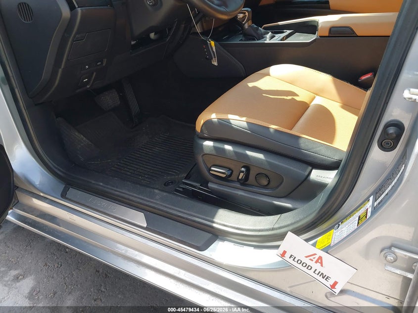 2023 Lexus ES VIN 58ADZ1B1XPU145833 IAAI salvage auction — WATER/FLOOD, Salvage (Texas), sold $21,750 on 2026-07-30 (photo 6)