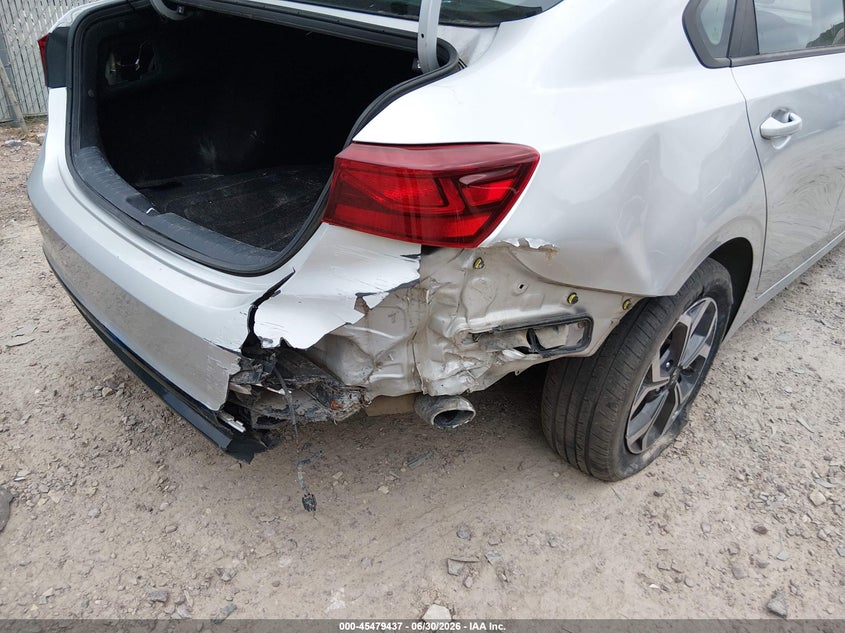 2020 Kia Forte VIN 3KPF24AD6LE191383 IAAI salvage auction — FRONT END, Salvage (Missouri), sold $2,100 on 2026-07-25 (photo 6)