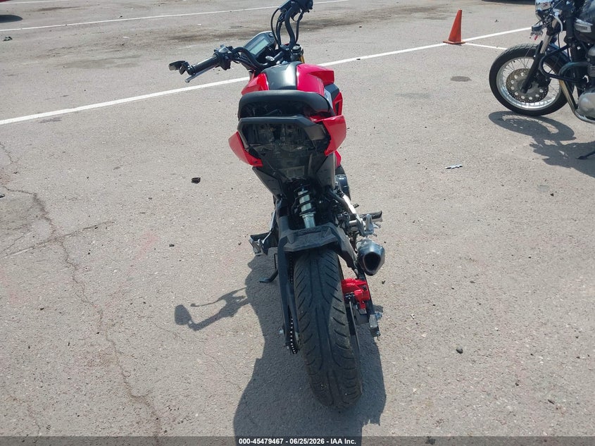 2017 Honda Grom VIN MLHJC6111H5202007 IAAI salvage auction — SIDE, Salvage (Iowa), sold $250 on 2026-07-21 (photo 6)