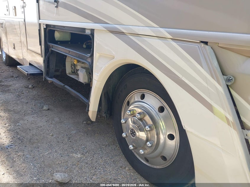 2006 Ford F550 VIN 1F6NF53Y560A18671 IAAI salvage auction — FRONT END, Salvage (California), sold $11,500 on 2026-09-02 (photo 6)