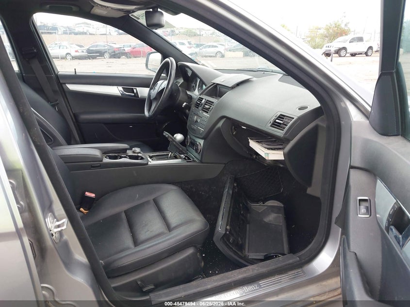 2008 Mercedes-benz C-klasse VIN WDDGF54X98F017332 IAAI salvage auction — NORMAL WEAR, Clear (New Mexico), sold $3,900 on 2026-07-06 (photo 5)