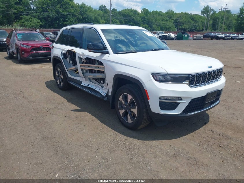 2023 Jeep Grand cherokee VIN 1C4RJYB62P8874897 — IAAI salvage auction photo