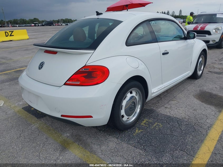 2015 Volkswagen Beetle VIN 3VWF17AT3FM653675 IAAI salvage auction — NORMAL WEAR, Salvage (Florida), sold $3,150 on 2026-07-09 (photo 4)