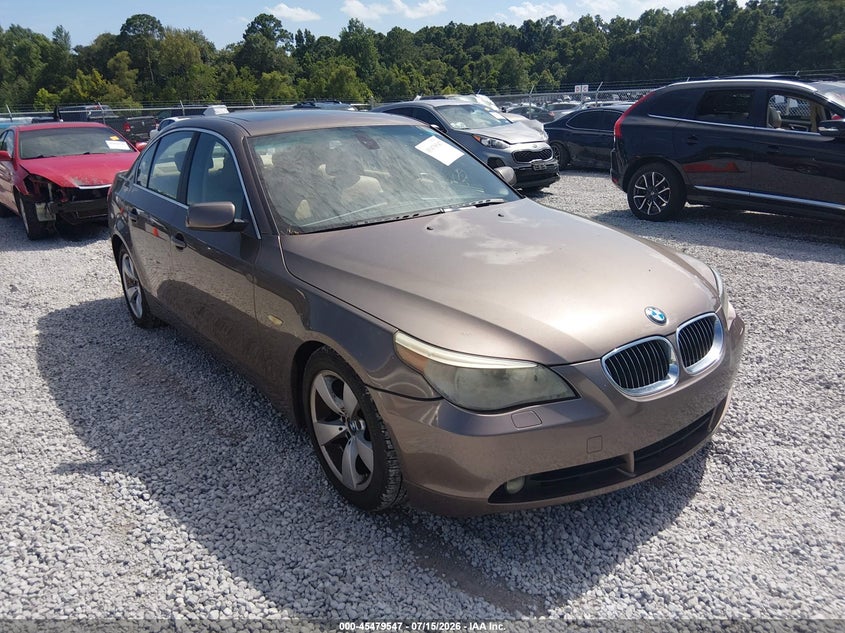 2007 BMW 5er VIN WBANE53567CK92867 IAAI salvage auction — NORMAL WEAR, Clear (Alabama), sold $225 on 2026-07-30 (photo 1)