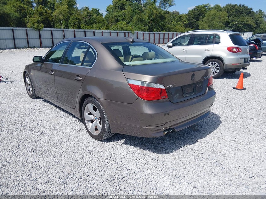 2007 BMW 5er VIN WBANE53567CK92867 IAAI salvage auction — NORMAL WEAR, Clear (Alabama), sold $225 on 2026-07-30 (photo 3)