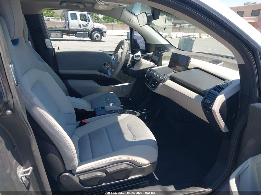 2016 BMW I3 VIN WBY1Z4C52GV507972 IAAI salvage auction — NORMAL WEAR, Clear - Dealer Only (California), sold $3,250 on 2026-07-13 (photo 5)