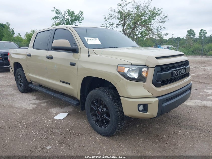 2016 Toyota Tundra VIN 5TFDW5F15GX525697 IAAI salvage auction — ROOF, Clear (Wisconsin), sold $19,950 on 2026-07-07 (photo 1)