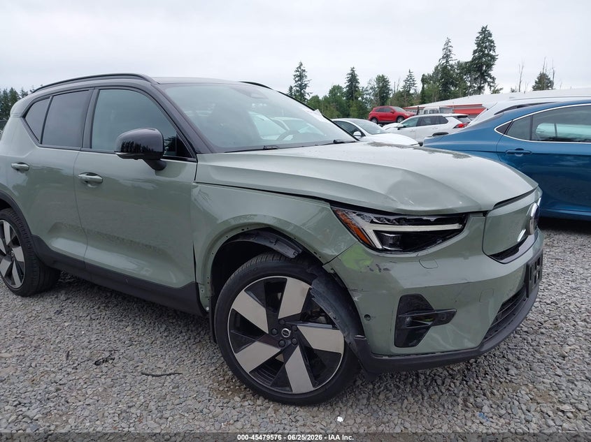 2023 Volvo Xc40 VIN YV4ED3UMXP2038792 IAAI salvage auction — FRONT & REAR, Salvage Title, sold $10,700 on 2026-07-29 (photo 6)