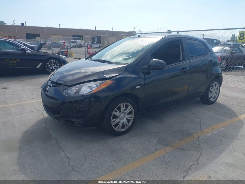 2014 Mazda 2 VIN JM1DE1KY8E0172621 IAAI salvage auction — FRONT END, Salvage (California), sold $550 on 2026-07-10 (photo 2)