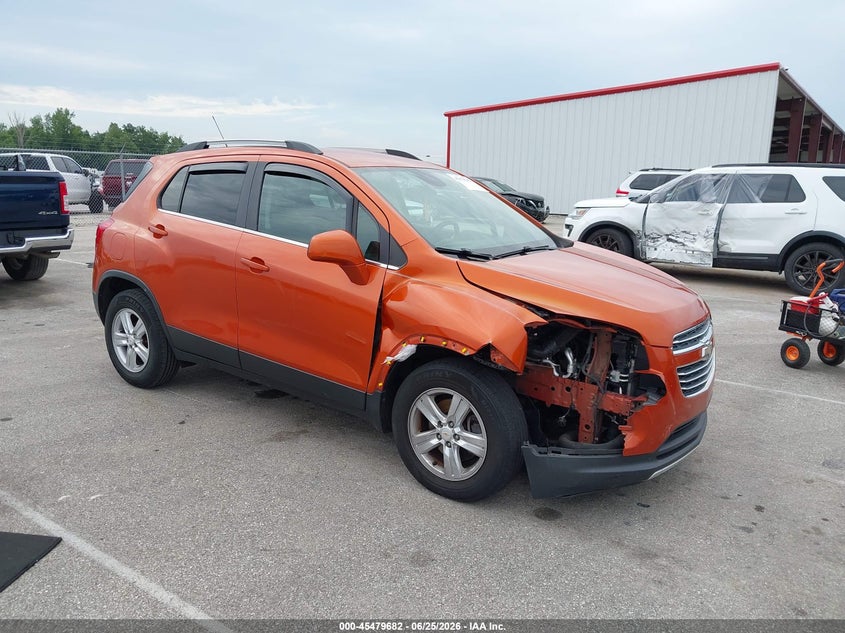 2015 Chevrolet Trax VIN KL7CJLSBXFB063871 IAAI salvage auction — RIGHT FRONT, Clear (Indiana), sold $900 on 2026-07-31 (photo 1)