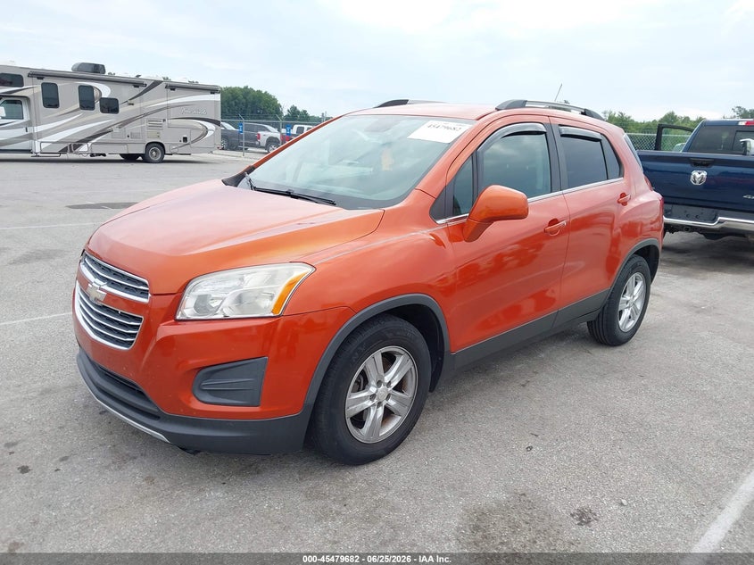 2015 Chevrolet Trax VIN KL7CJLSBXFB063871 IAAI salvage auction — RIGHT FRONT, Clear (Indiana), sold $900 on 2026-07-31 (photo 2)