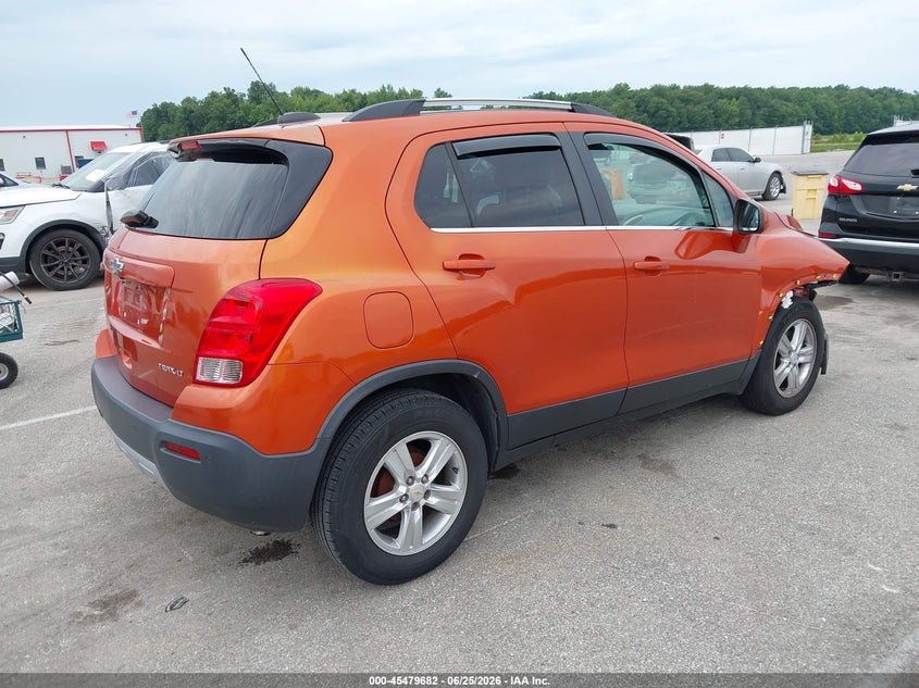 2015 Chevrolet Trax VIN KL7CJLSBXFB063871 IAAI salvage auction — RIGHT FRONT, Clear (Indiana), sold $900 on 2026-07-31 (photo 4)