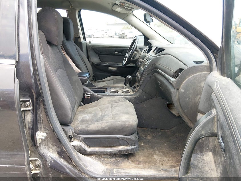 2017 Chevrolet Traverse VIN 1GNKVGKD2HJ217257 IAAI salvage auction — NORMAL WEAR, Clear (California), sold $550 on 2026-07-09 (photo 5)