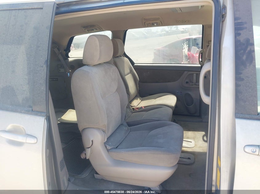 2007 Toyota Sienna VIN 5TDZK23C67S076509 IAAI salvage auction — NORMAL WEAR, Clear - Dealer Only (California), sold $550 on 2026-07-29 (photo 8)