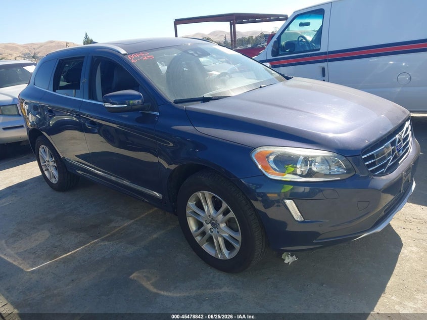 2015 Volvo Xc60 VIN YV4612RM9F2707004 IAAI salvage auction — UNKNOWN, Salvage (California), sold $2,850 on 2026-07-30 (photo 1)