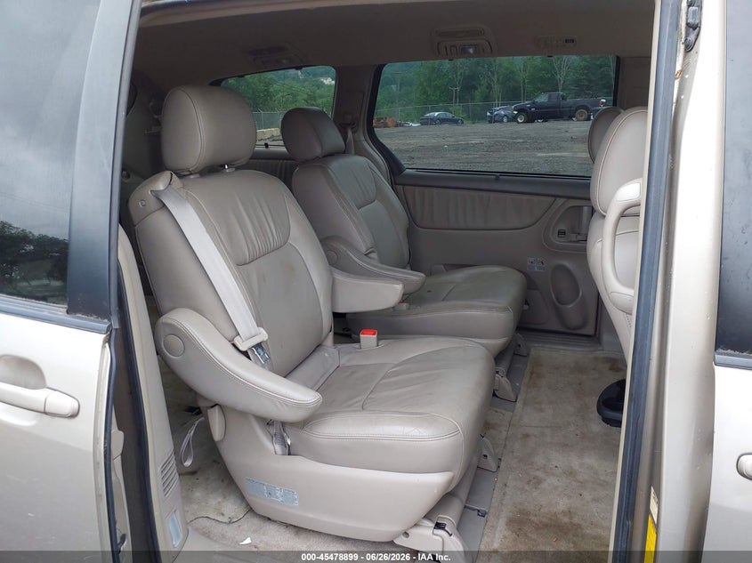 2006 Toyota Sienna VIN 5TDBA22C86S055374 IAAI salvage auction — NORMAL WEAR, Original (Vermont), sold $1,225 on 2026-07-09 (photo 8)