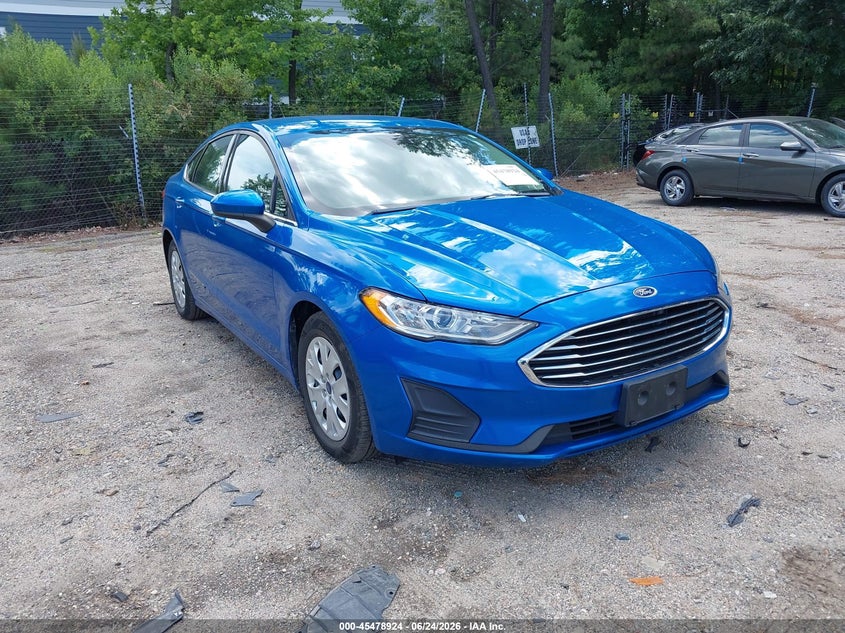 2019 Ford Fusion VIN 3FA6P0G74KR273962 IAAI salvage auction — NORMAL WEAR, SF97 (Virginia), sold $10,700 on 2026-07-22 (photo 1)