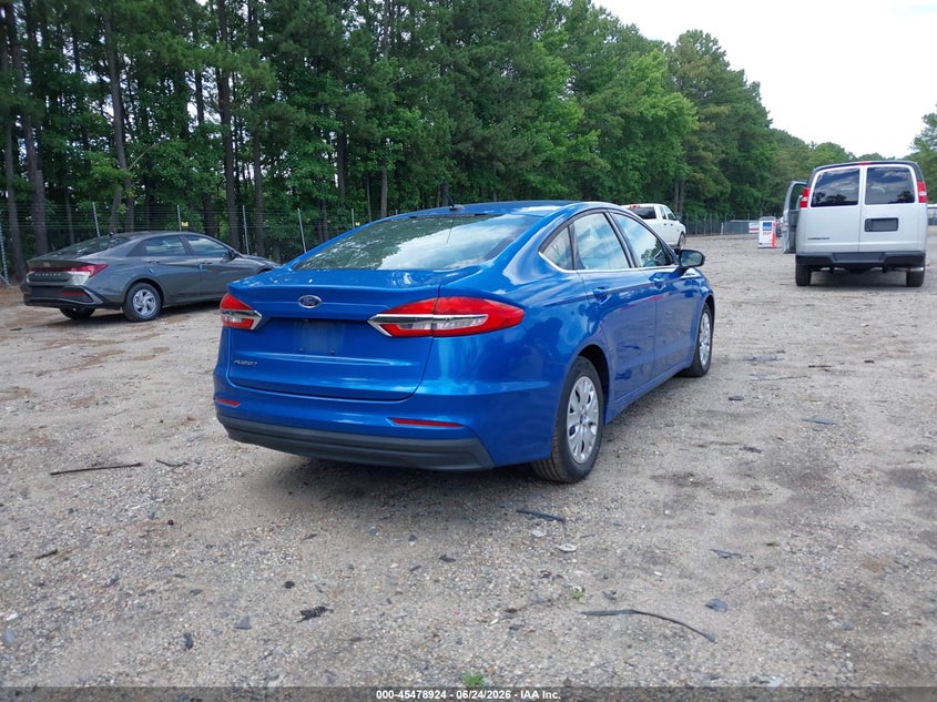 2019 Ford Fusion VIN 3FA6P0G74KR273962 IAAI salvage auction — NORMAL WEAR, SF97 (Virginia), sold $10,700 on 2026-07-22 (photo 4)