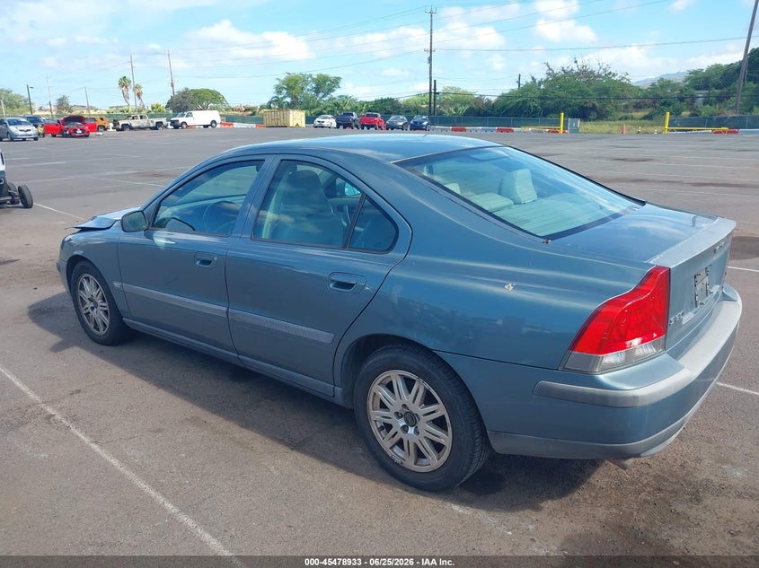 2004 Volvo S60 VIN YV1RS61T442333206 IAAI salvage auction — NORMAL WEAR, Clear (Hawaii), sold $100 on 2026-07-28 (photo 3)