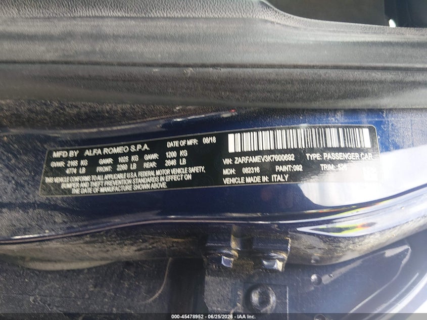 2019 Alfa romeo Giulia VIN ZARFAMEV3K7600692 IAAI salvage auction — WATER/FLOOD, Salvage Title, sold $12,100 on 2026-08-17 (photo 9)
