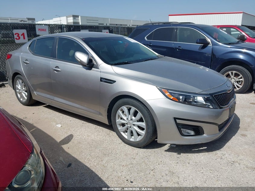 2015 Kia Optima VIN 5XXGN4A75FG373139 IAAI salvage auction — NORMAL WEAR, Original (Texas), sold $3,550 on 2026-07-07 (photo 1)
